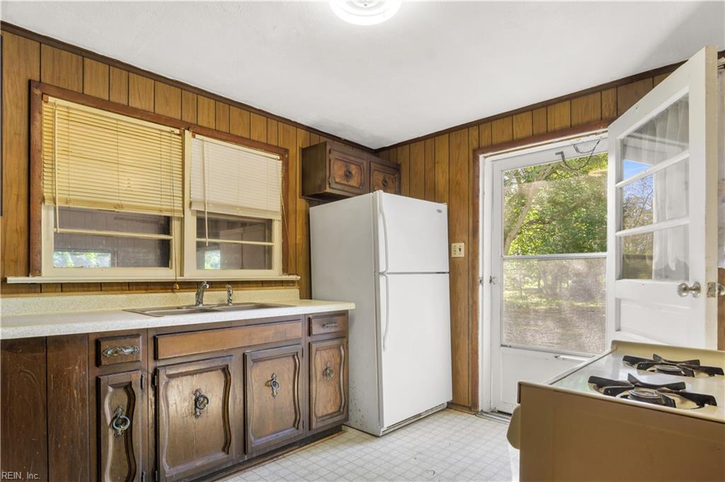 6666 Riverview Inn Ln Property Photo 11