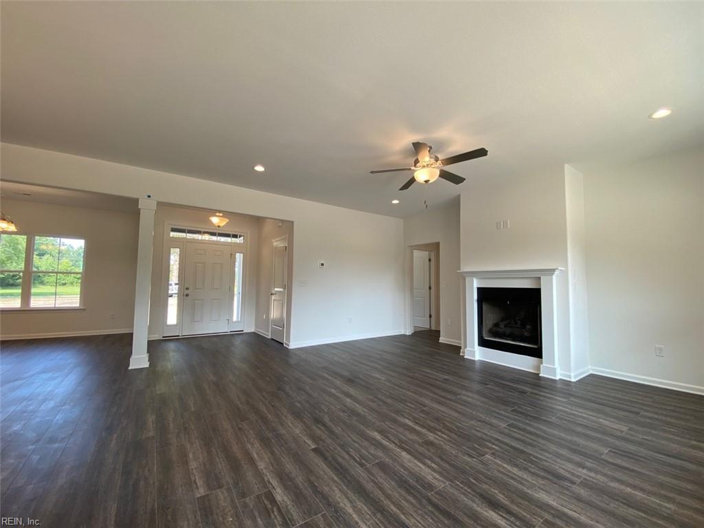 2105 Holland Corner Rd Property Photo 4