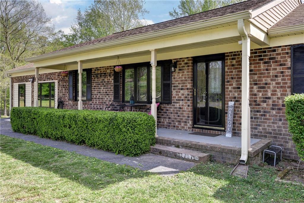 113 Wilson Dr Property Photo 1