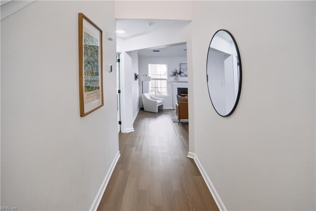 900 Sheffield St Property Photo 2