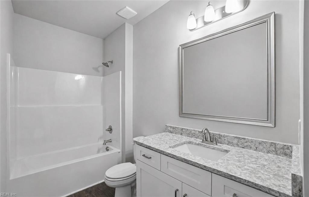 621 Commonwealth Dr Property Photo 8