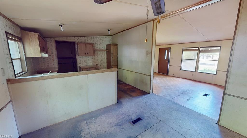 5080 Sandy Clay Ln Property Photo 8