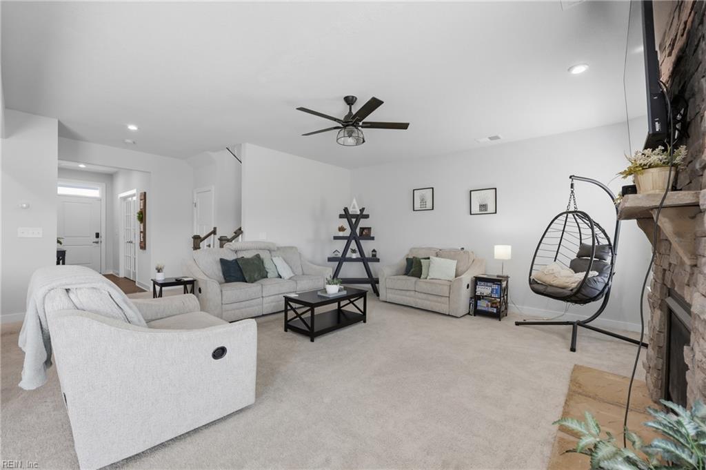 563 Spring Hill Pl Property Photo 7