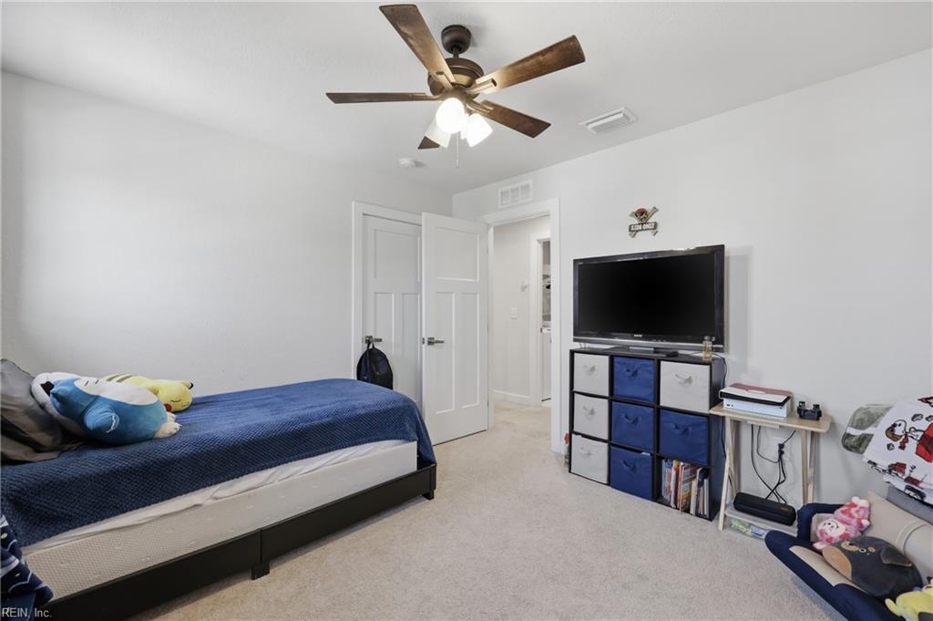 563 Spring Hill Pl Property Photo 24