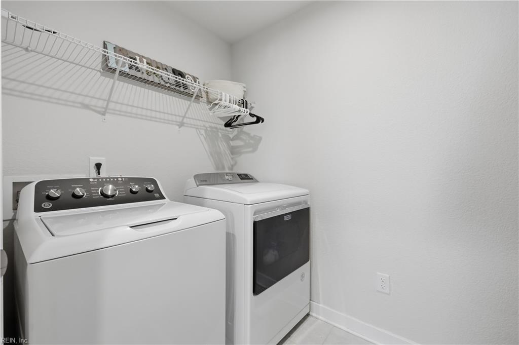 563 Spring Hill Pl Property Photo 25