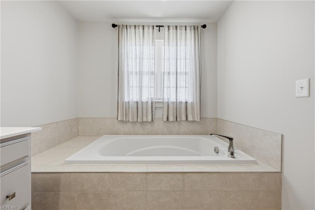 563 Spring Hill Pl Property Photo 30