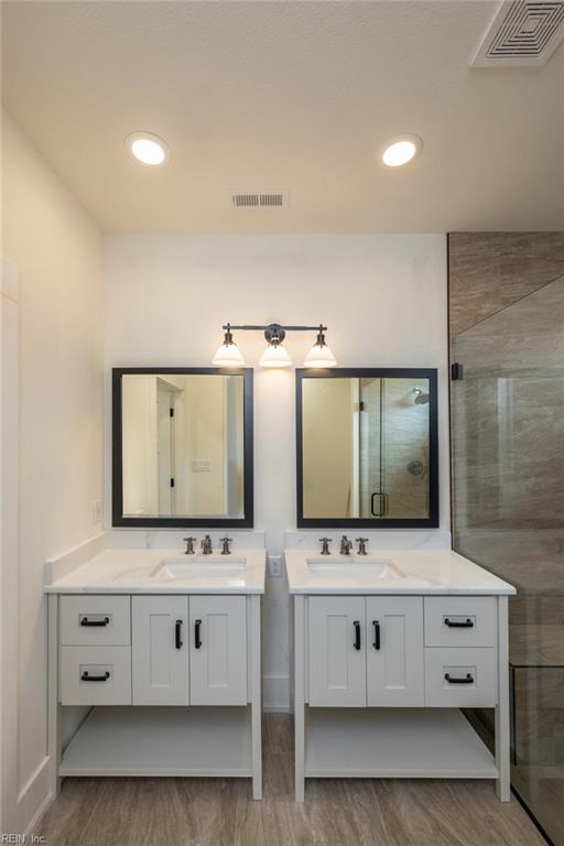 8904 River Cres Property Photo 19