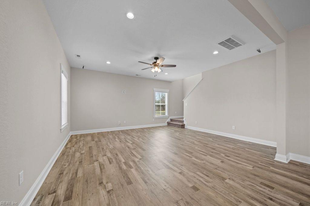 23057 Lake Ct Property Photo 11