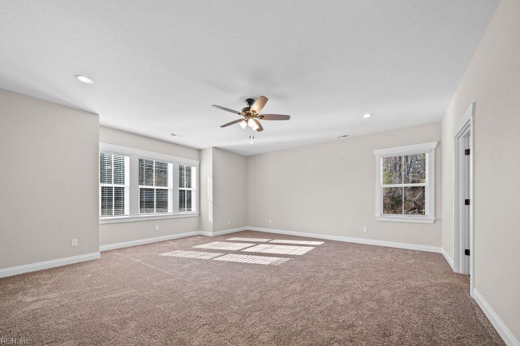 23057 Lake Ct Property Photo 12