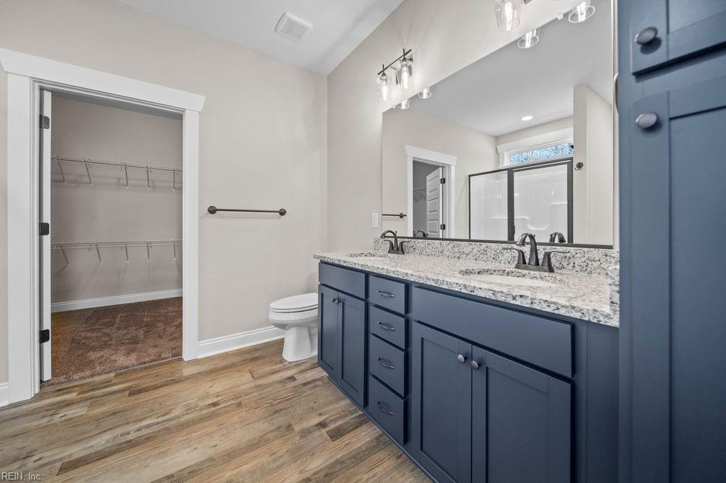 23057 Lake Ct Property Photo 13