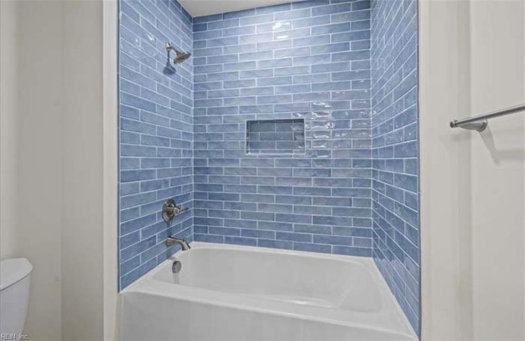 112 62nd St Property Photo 16