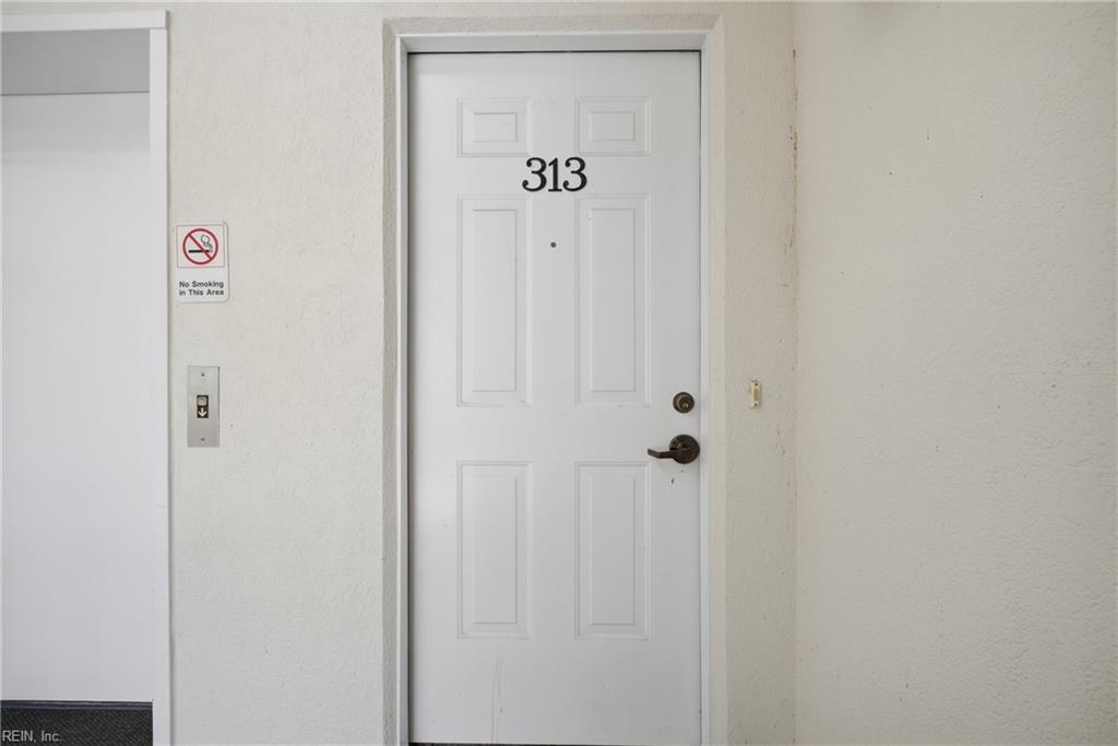 308 Riveranne Ct Property Photo 4