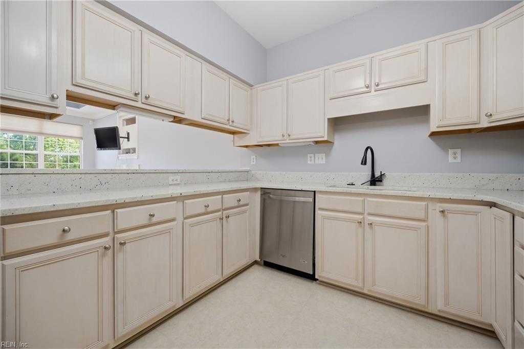308 Riveranne Ct Property Photo 21