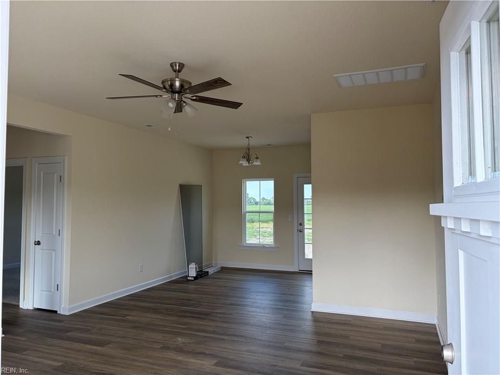 224 Lowes Ln Property Photo 5
