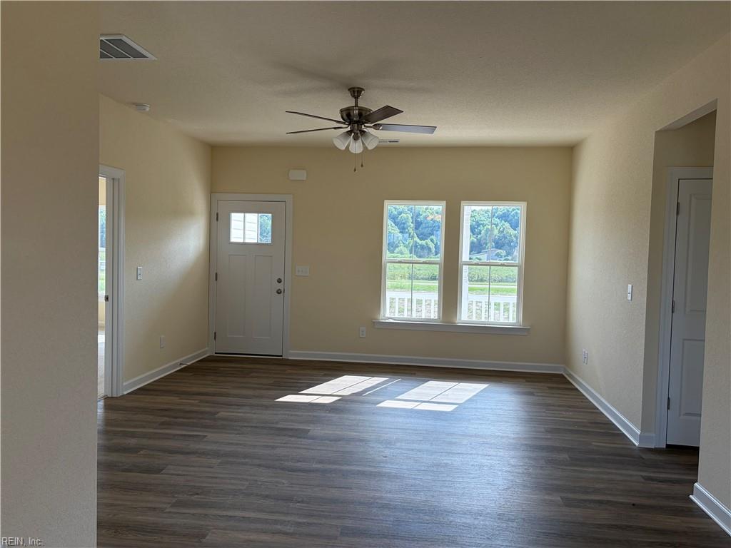 224 Lowes Ln Property Photo 6