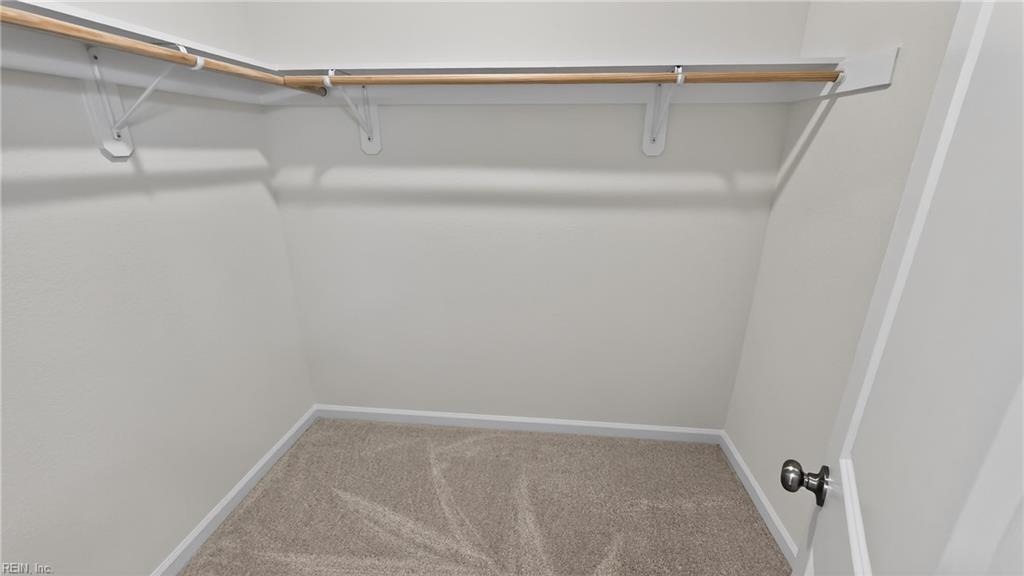 572 Laurel St Property Photo 31