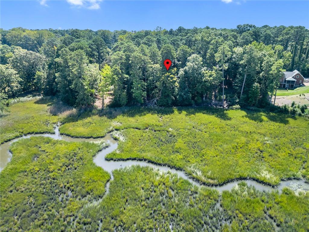 1350 Moyer Rd Property Photo 8