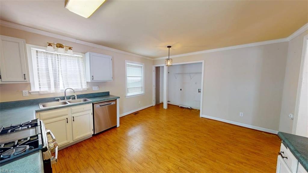 6651 Hudson Ave Property Photo 11