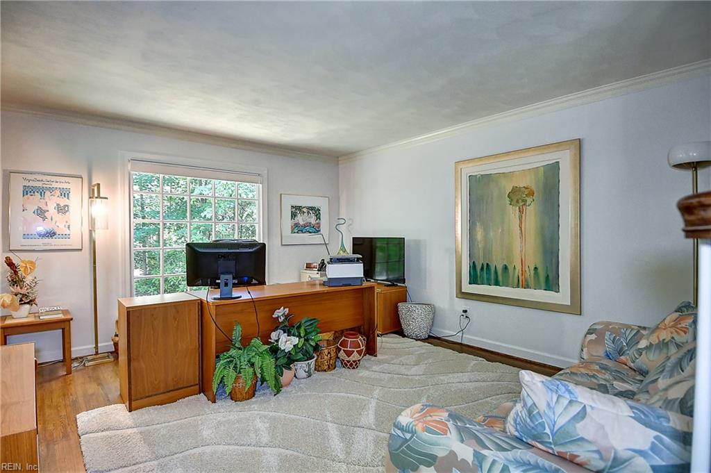 946 Quail Run Quay Property Photo 9