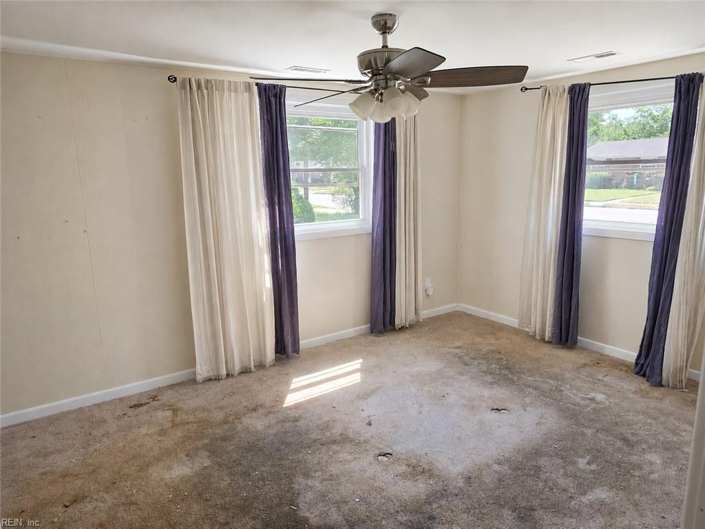 1903 Seward Dr Property Photo 5