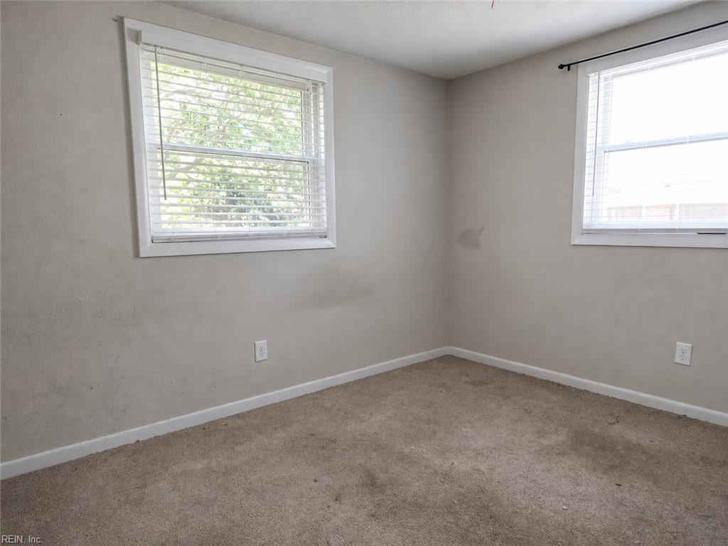 1903 Seward Dr Property Photo 6