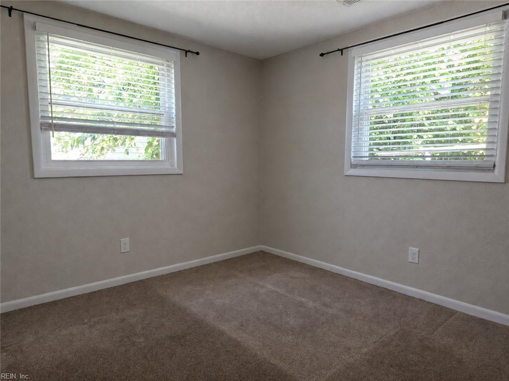 1903 Seward Dr Property Photo 7