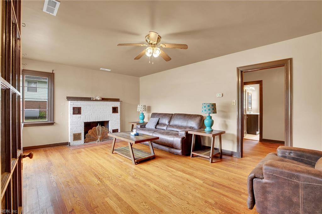19100 Eltham Rd Property Photo 6