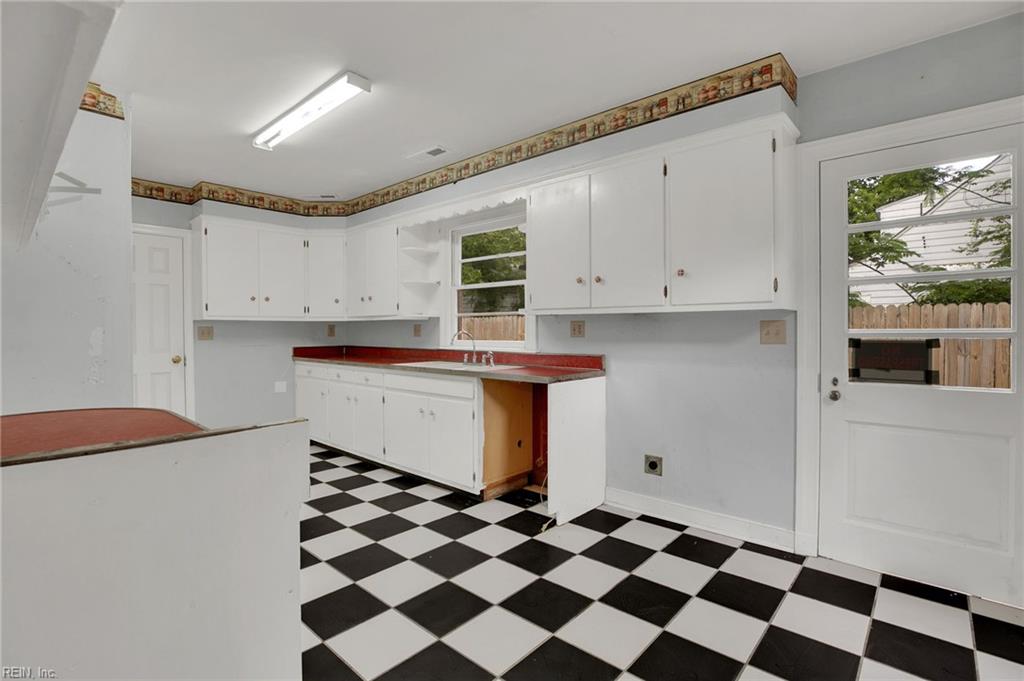 19100 Eltham Rd Property Photo 17