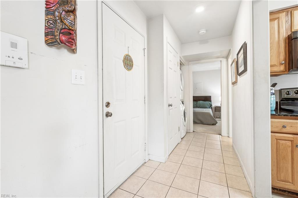 1304 Stockley Gdns Property Photo 2