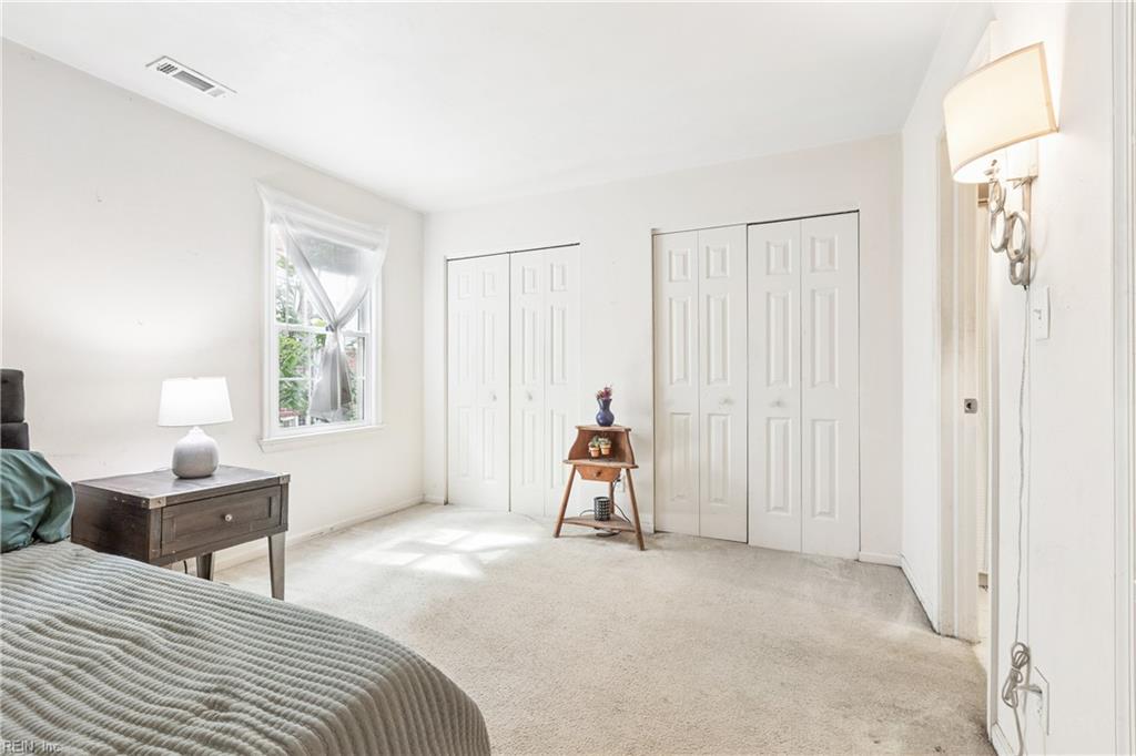 1304 Stockley Gdns Property Photo 11