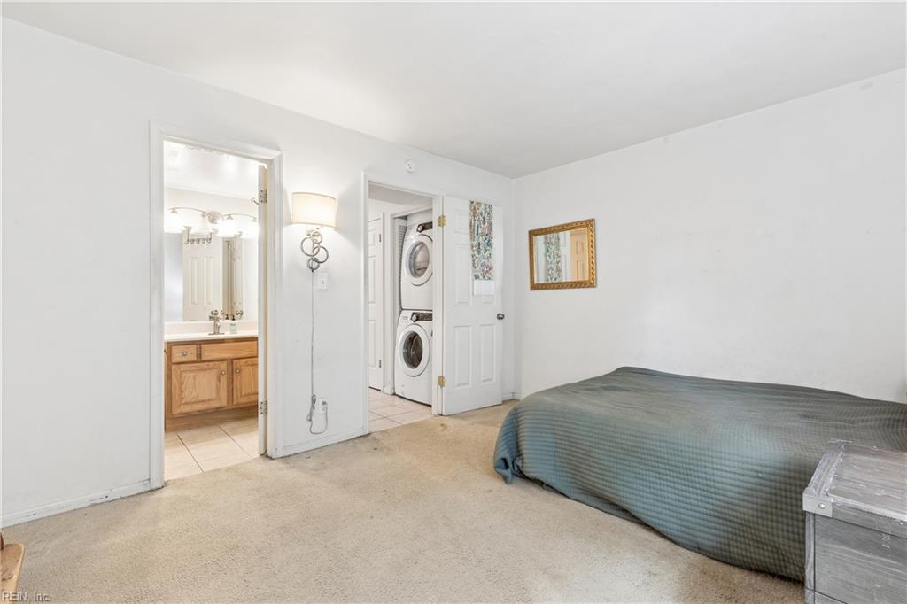 1304 Stockley Gdns Property Photo 12