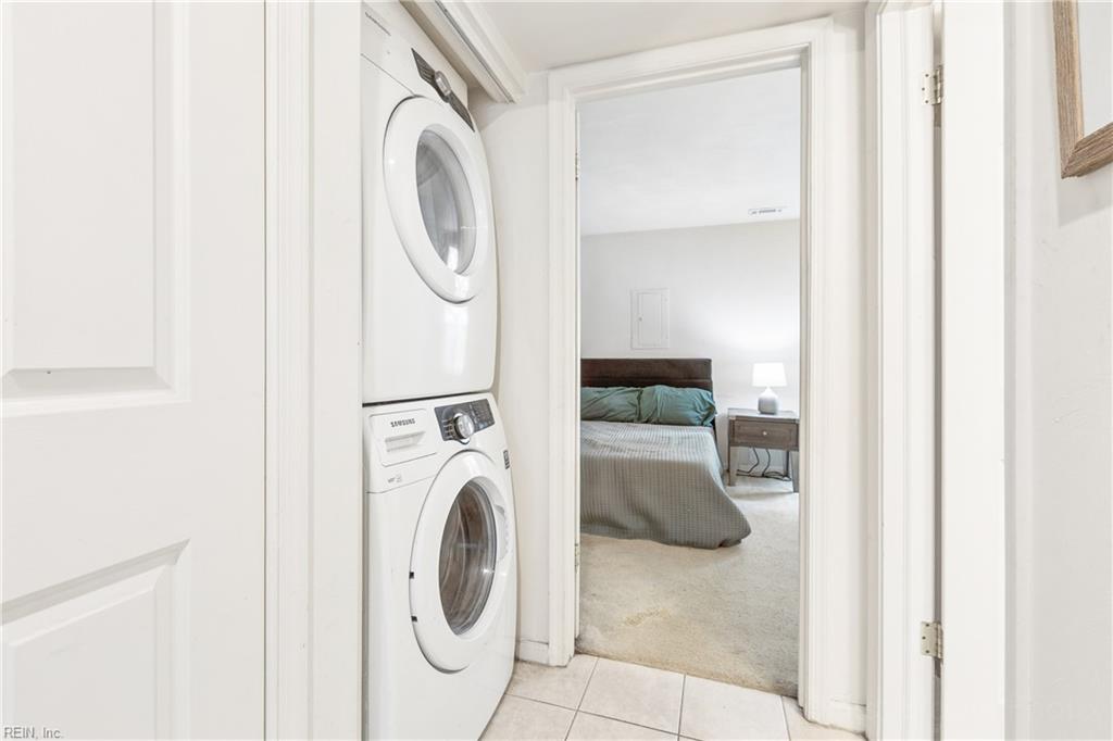 1304 Stockley Gdns Property Photo 14