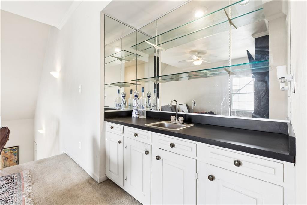 1304 Stockley Gdns Property Photo 17