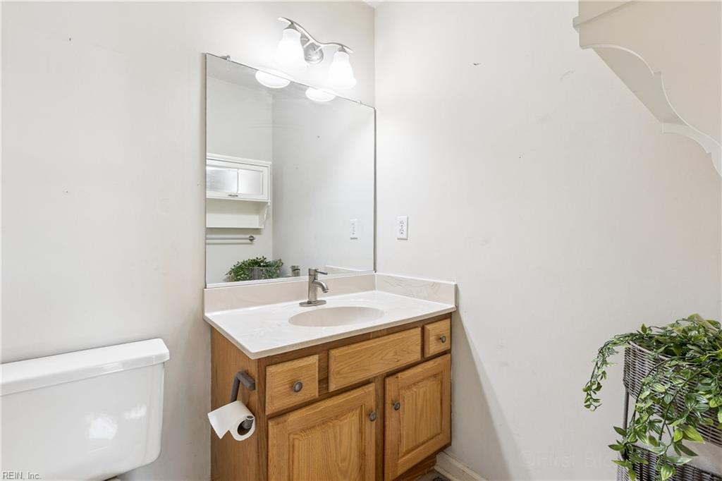 1304 Stockley Gdns Property Photo 22
