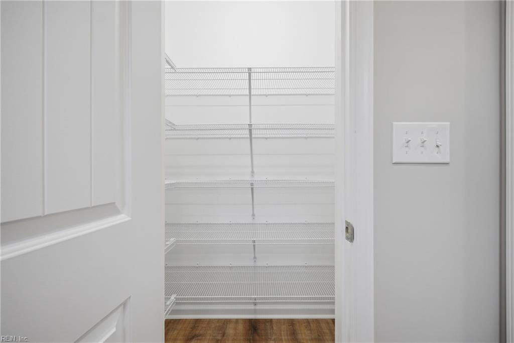 3620 Parr Ln Property Photo 21