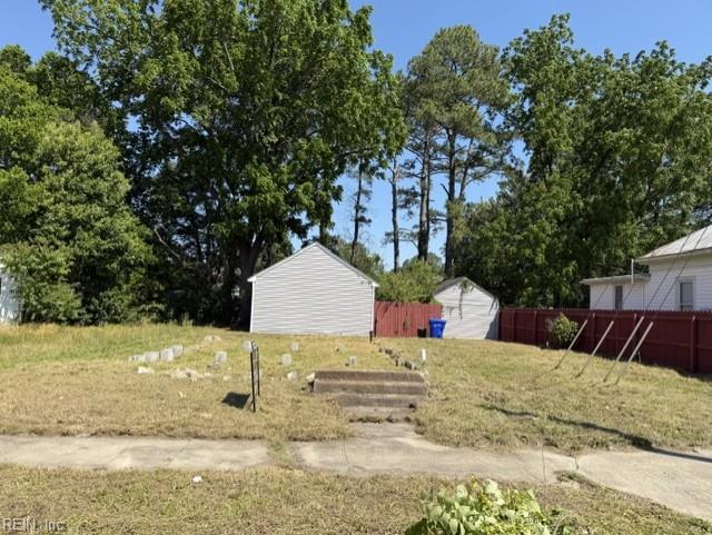 208 E Pinner St Property Photo 2