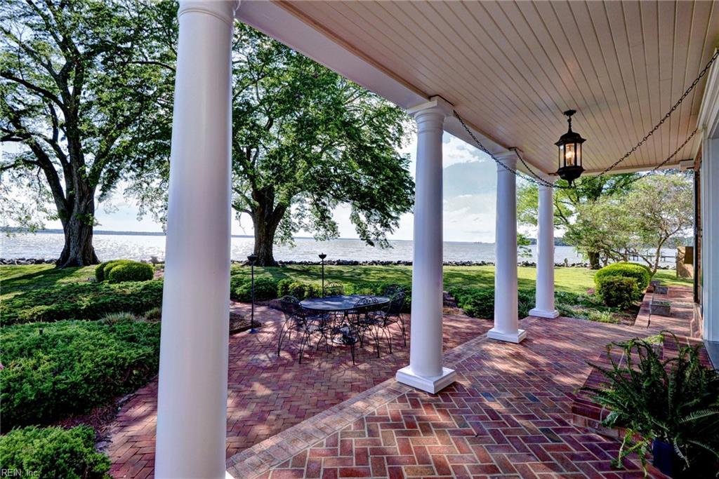 6454 Carmines Island Ln Property Photo 9