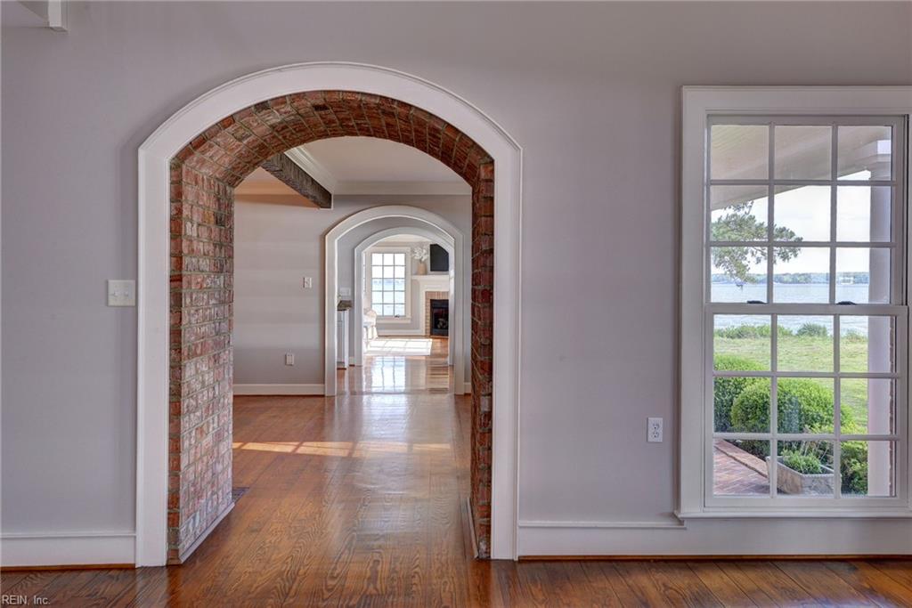 6454 Carmines Island Ln Property Photo 12