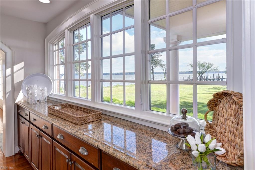 6454 Carmines Island Ln Property Photo 17