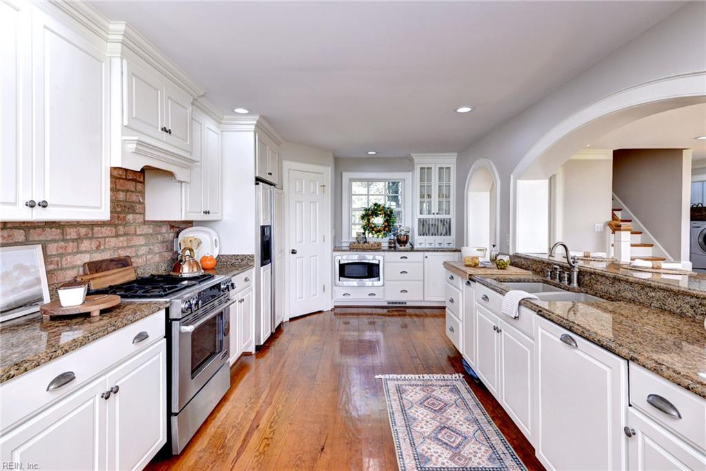 6454 Carmines Island Ln Property Photo 19