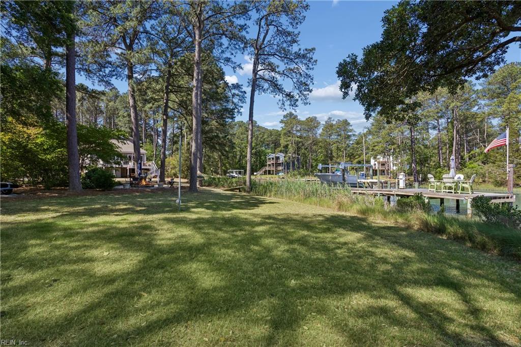 109 Vreeland Dr Property Photo 44