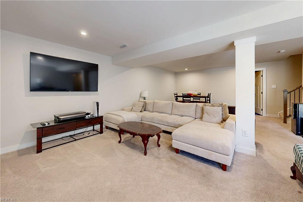 9721 Goldenrod Ct Property Photo 26