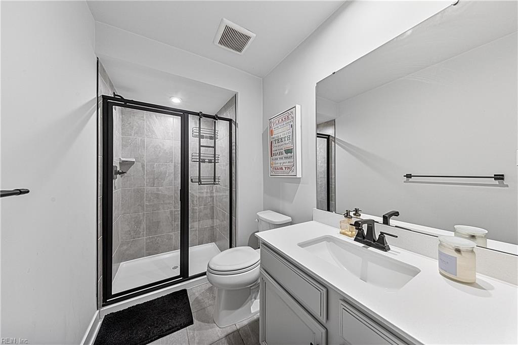 9721 Goldenrod Ct Property Photo 28