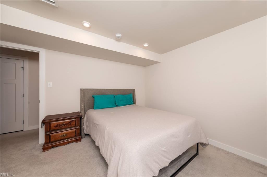 9721 Goldenrod Ct Property Photo 30