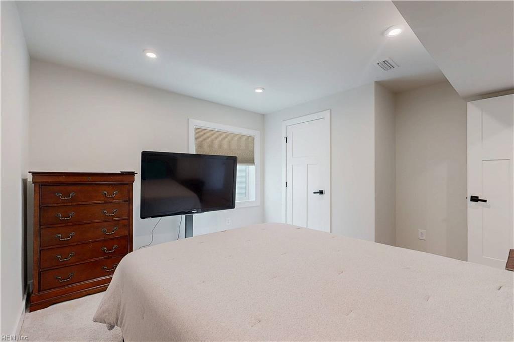 9721 Goldenrod Ct Property Photo 31