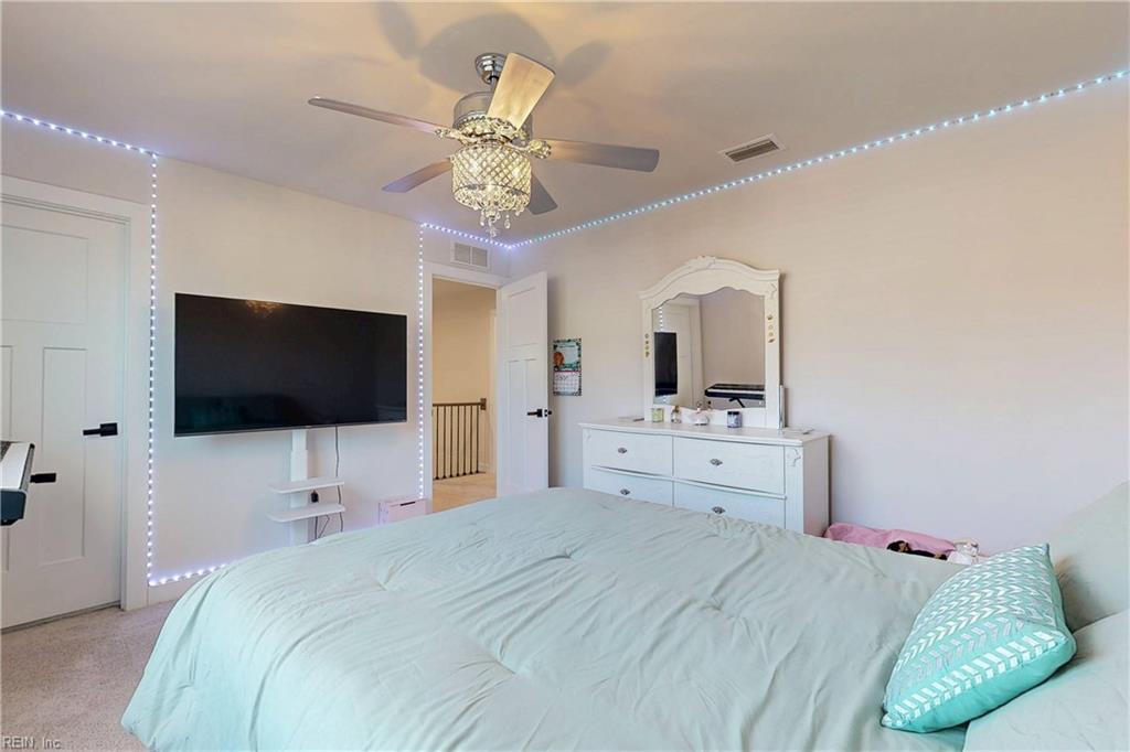 9721 Goldenrod Ct Property Photo 42