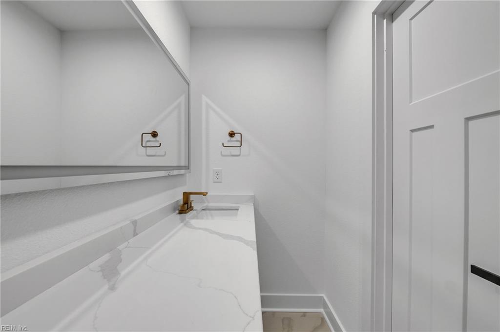 629 Westwood Ave Property Photo 17