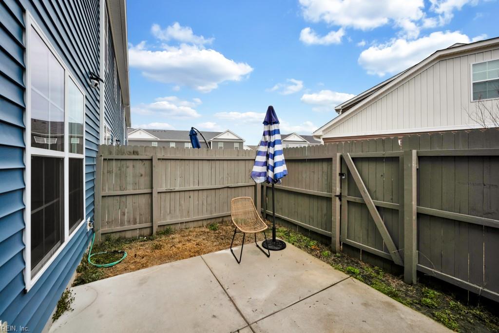 1233 Parkley Dr Property Photo 25