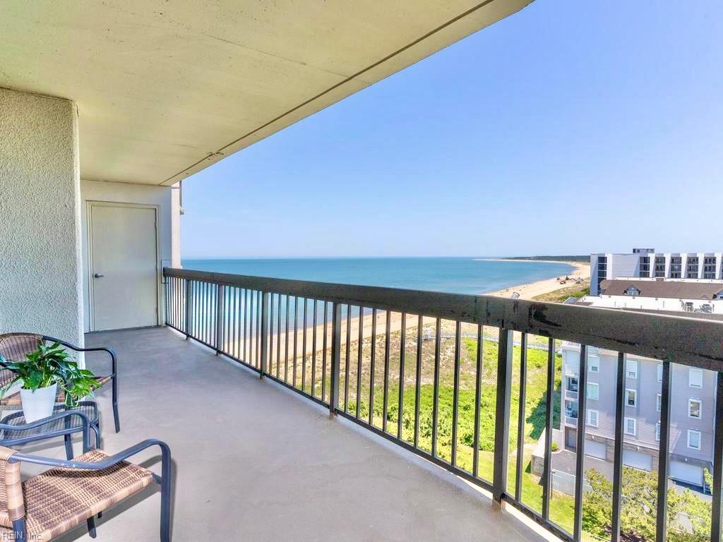 2830 Shore Dr Property Photo 1