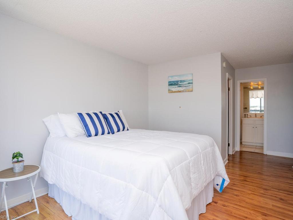 2830 Shore Dr Property Photo 6